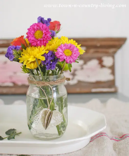 Mason Jar Spring Flowers Arrangement Ideas