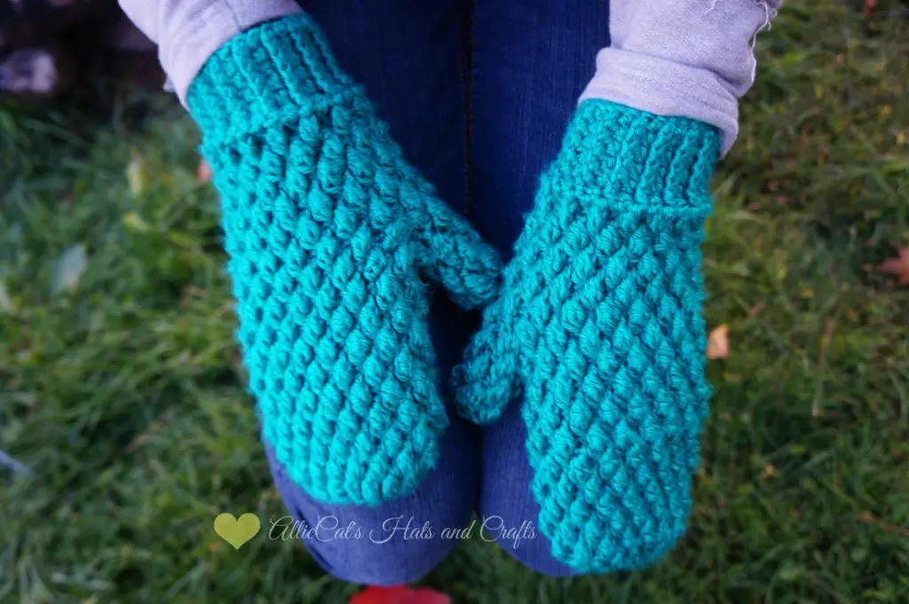 Crochet Gloved pattern fully Covered
