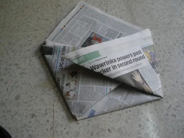DIY Easy Newspaper Garbage Bags