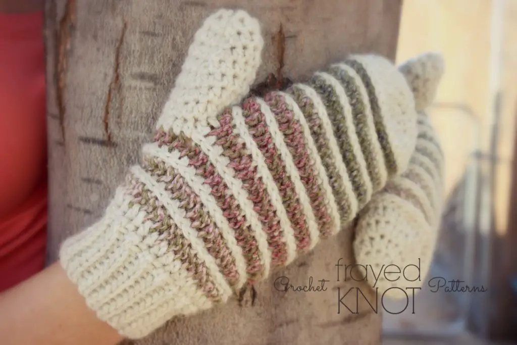 How to Crochet a Fingerless Glove