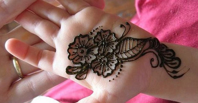 Simple Mehndi Designs for Hands for Kids