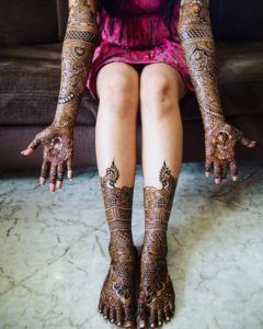 Intricate Mehndi Design for Hand Legs