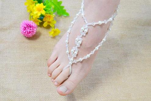 DIY Pearl Ankle Bracelet Design