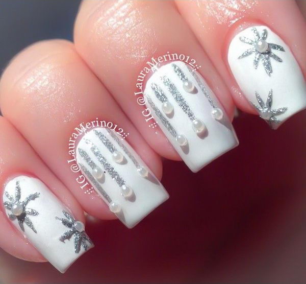Snowflake Gel Nail Designs