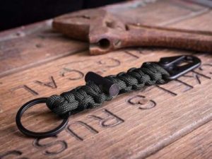 DIY Paracord Keychain with Carabiner