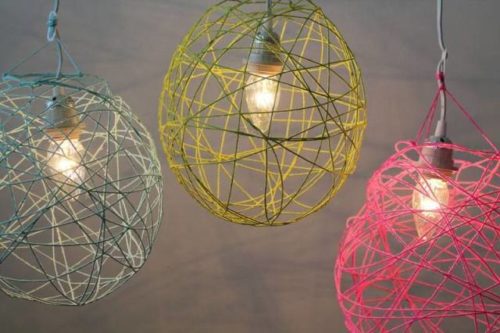 20 DIY Yarn Lanterns | Amazing Tutorials & Ideas