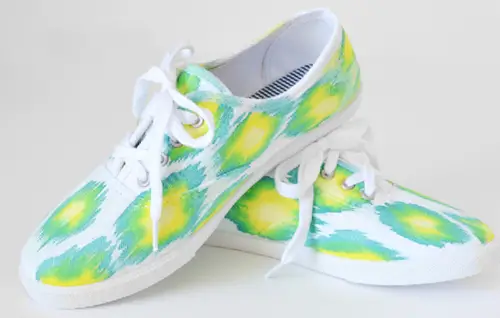 Most Amazing Tie Dye Shoes: 22+ DIYs and How Tos