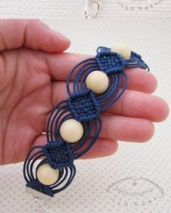 DIY Bracelet Macrame