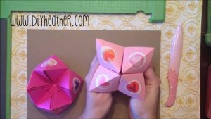 How to Fold a Cootie Catcher