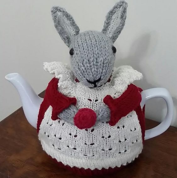 45 Free Tea Cozy Patterns | Knitted Tea Cosy