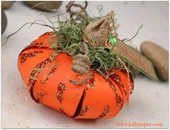 Glittery Paper Pumpkin Tutorial