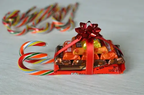 Candy Cane Sleigh Hersheys