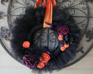How to Make Tulle Wreath for Halloween