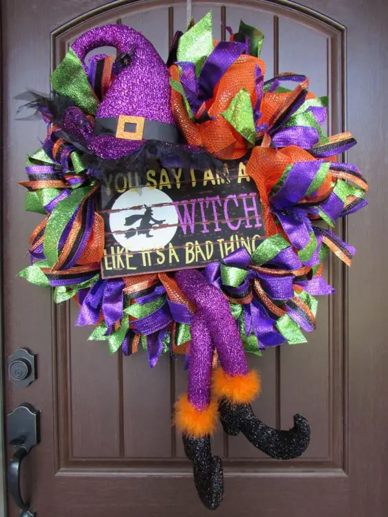 ➤ How to make a halloween witch mesh wreath