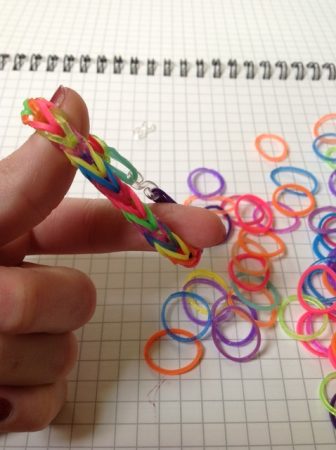 Rainbow Loom Bracelet with Fingers