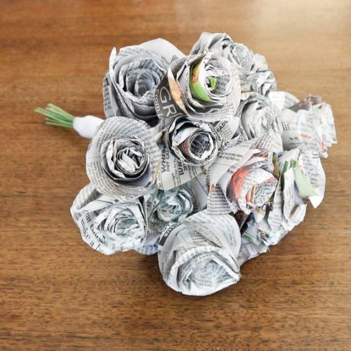 Newspaper Roses Tutorial 15 DIY Newspaper Flowers Tutorials | Ideas for DIY